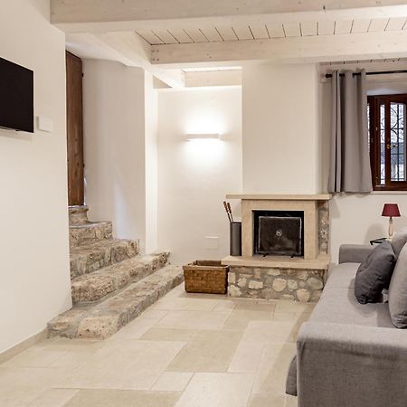 B&B Vico Suites Vico nel Lazio Bagian luar foto