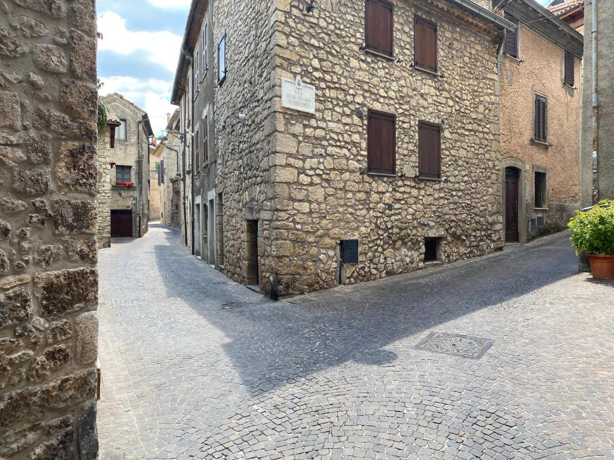 B&B Vico Suites Vico nel Lazio Bagian luar foto