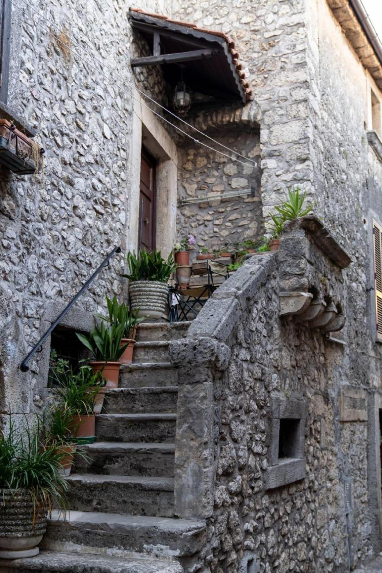 B&B Vico Suites Vico nel Lazio Bagian luar foto